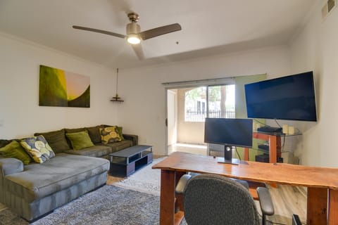 'Red Rox' Phoenix Condo w/ Patio ~ 3 Mi to Airport Apartment in Tempe