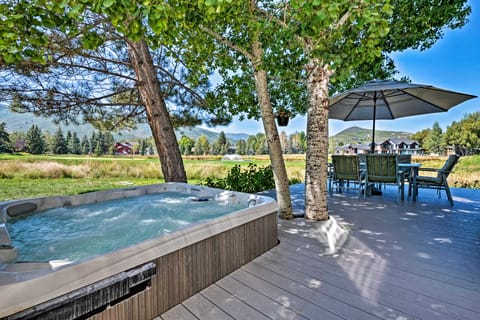 2 Mi to Slopes: Park City Ski Getaway w/ Hot Tub! Apartment in Snyderville