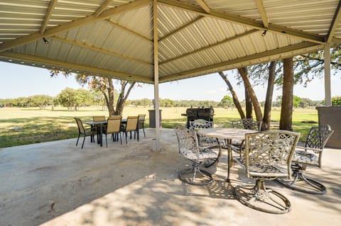 Canyon Lake House w/ Porch, Views + Private Gazebo House in Canyon Lake