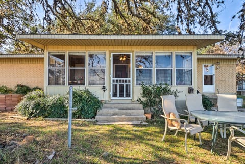 Tow Retreat on Lake Buchanan w/ Dock & Kayaks! House in Lake Buchanan