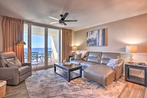 Oceanfront PCB Condo w/ Balcony & Pool Access! Apartment in Panama City Beach