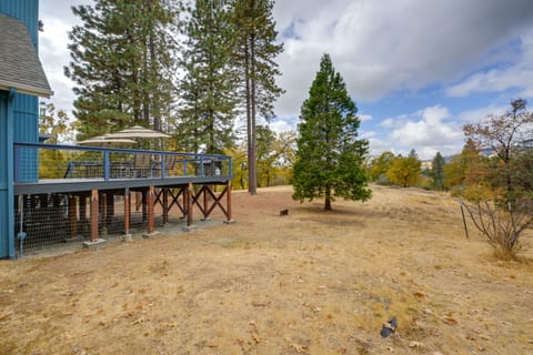 7 Mi to Bass Lake! Spacious 'Mudge Ranch Retreat' House in Sierra Nevada