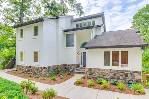 2-Story Deck: Waterfront Lake Lure Home! House in Lake Lure