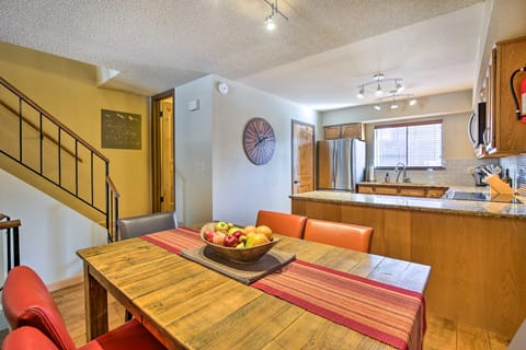 Ski-In Breckenridge Abode: Walk to Main St & Lifts Apartment in Breckenridge