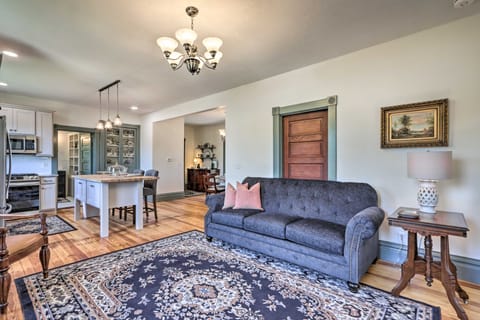 ‘The Ruebling House’ Cozy Defiance Apartment! Apartment in Ozark Mountains