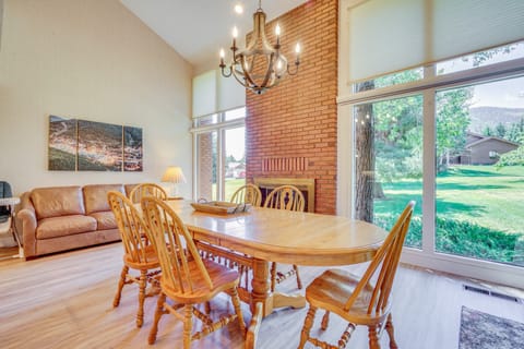 Superb Park City Escape w/ Deck, Walk to Ski Lift! Apartment in Snyderville