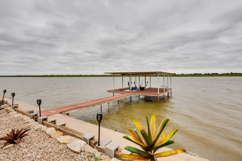 Lake Granbury Fishing Escape w/ Dock & Kayaks! House in Texas
