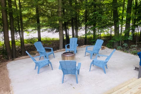 Rapid City Cottage w/ Deck: 1/4 Mi to Torch Lake! Cottage in Michigan