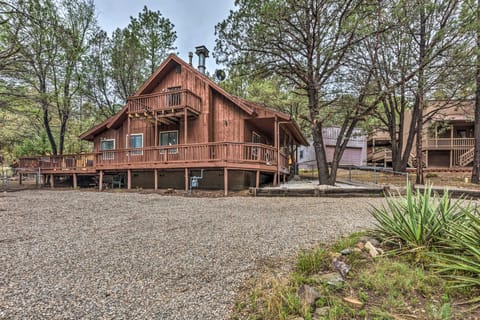 Rustic Ruidoso Cabin w/ Large Deck & Grill! House in Ruidoso