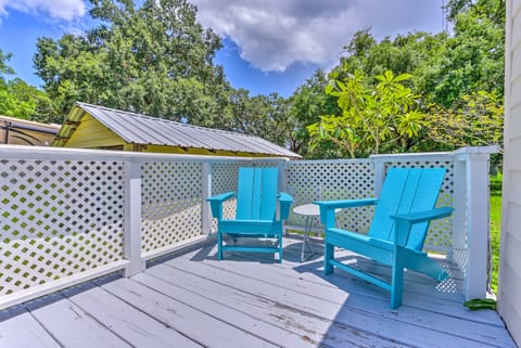 16 Mi to Disney: Cottage w/ Deck in Winter Garden Cottage in Winter Garden