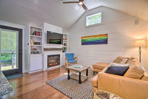 Stylish Mountain Home Near Ski, Golf + Manchester! House in Winhall