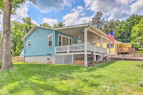 Steps to Lake of the Ozarks: Family Home w/ Views! Cottage in Ozark Mountains