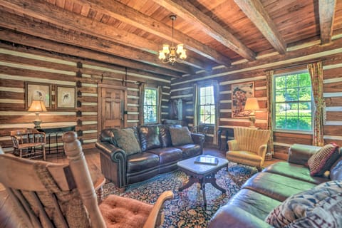 Rustic Dover Retreat w/ Porch - Walk to Boat Ramp! House in Lake Barkley