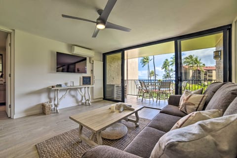 Lahaina Resort Retreat w/ Pool & Ocean Views! Apartment in Kaanapali