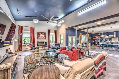 ‘Casa Patron’ Home < 10 Mi to Hiking & Casinos House in Alto