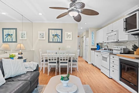Beach Access: Oceanfront Hilton Head Studio Apartment in South Forest Beach