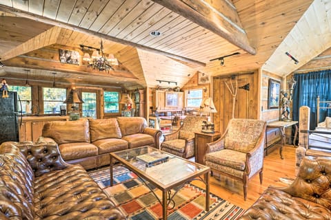 Charming Creekside Snowmass Studio: 15 Mi to Aspen Apartment in Snowmass Village