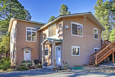 Quiet Ruidoso Hideaway - 2 Mi to Grindstone Lake! House in Ruidoso