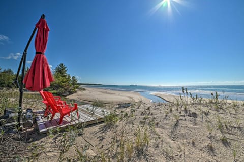 Lake Huron Home w/ Direct Beach Access! House in Michigan