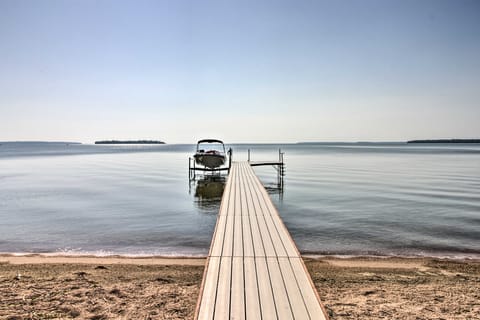 Waterfront Leech Lake Cabin w/ Dock, Fire Pit House in Leech Lake