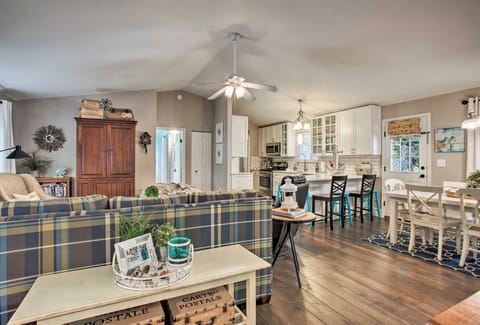 The Lake House in Rathdrum w/ Beach & Fire Pit House in Kootenai County