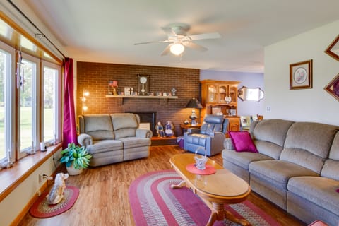 Pennsylvania Countryside Retreat w/ Deck + Yard! House in Allegheny River