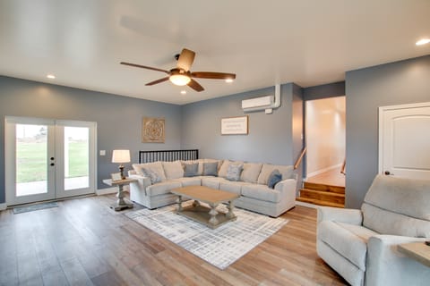 Chic Ste Genevieve Home w/ Nice Interior Amenities House in Ozark Mountains