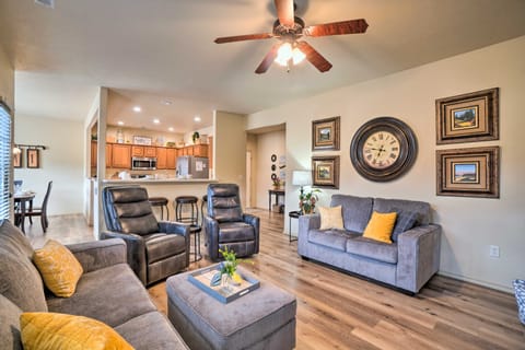 Branson West Villa w/ Golf Course View & Pool! Villa in Table Rock Lake