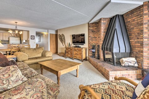 Mtn Views & Hot Tub Access: Lake Dillon Retreat Apartment in Dillon