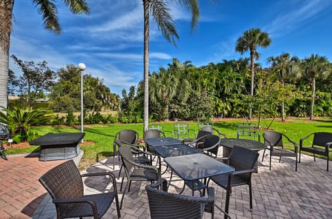 Beachy Marco Island Condo with Resort Amenities! Apartment in Marco Island
