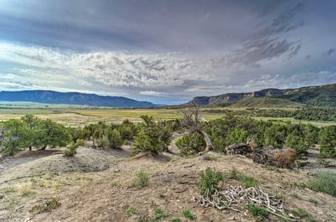Sprawling Mountain-View Cabin: 5 Mi to Mesa Verde House in Colorado