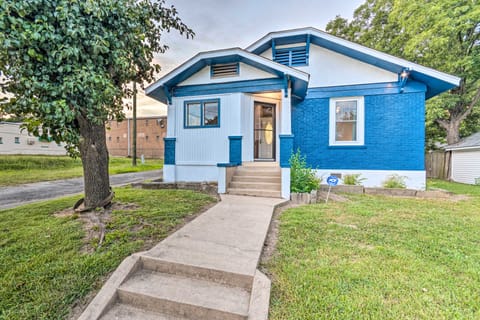 1 Mi to Bathhouse Row: Bright Hot Springs Home! House in Hot Springs