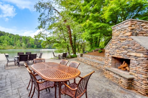 Hot Tub, Dock, Lakefront: Luxe Six Mile Retreat House in Lake Keowee