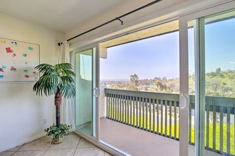 San Diego Condo < 4 Mi to Law Street Beach Apartment in Pacific Beach