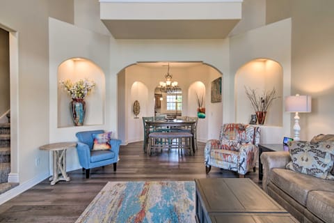 Luxe Mtn-View Condo in Branson w/ Hot Tub Access! Apartment in Indian Point