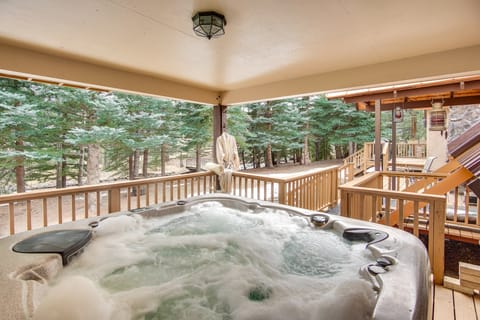 Riverfront Retreat in Nathrop: Fire Pits & Hot Tub House in Colorado