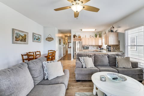 Carolina Beach Condo with Deck: Steps to Shore! Apartment in Carolina Beach