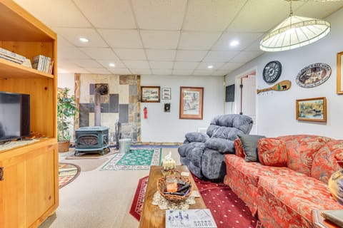 Georgia Home w/ 2 Fire Pits & Creek Access! Apartment in Union County