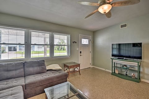 Charming Port Orange Home - Walk to Beach! House in Daytona Beach Shores