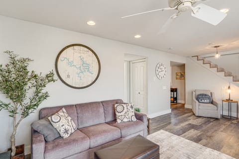 'Bittersweet Lakefront Retreat' w/ Hot Tub & Dock! House in Lake of the Ozarks