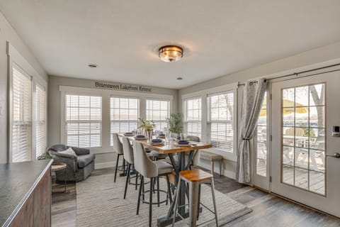 'Bittersweet Lakefront Retreat' w/ Hot Tub & Dock! House in Lake of the Ozarks