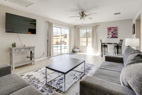 Relax Poolside: Central Group Getaway in Mesa! House in Mesa