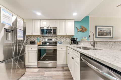 Oceanfront North Myrtle Beach Gem: Pools Access! Apartment in Atlantic Beach