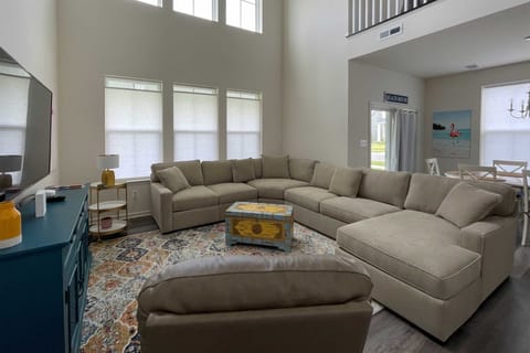 5 Mi to Beach & Pool Access: Bishop's Landing Home Apartment in Millville