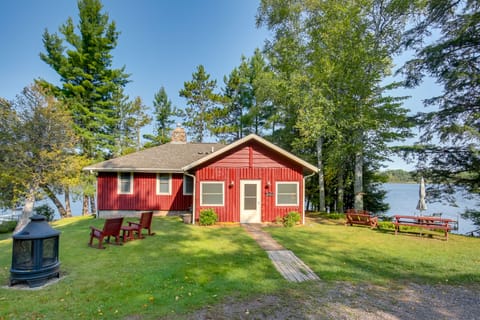 Cozy Lakefront Cabin w/ Indoor Gas Fireplace! House in Wisconsin