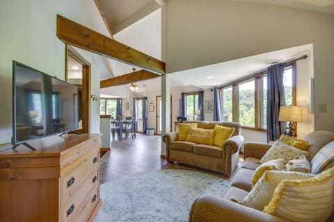 Relax Poolside! Lakefront Osage Beach Retreat House in Osage Beach