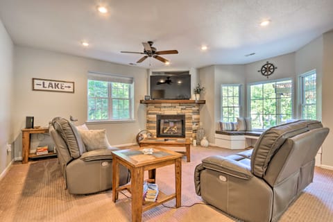 Dock & Jet Ski Slip: Lakeside Sunrise Beach Home! House in Sunrise Beach