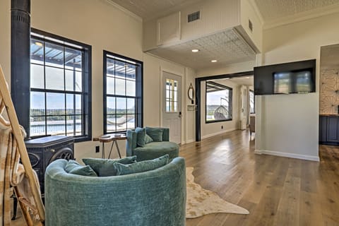 Trendy Fredericksburg Pad w/ Pool & Valley Views! House in Rio Grande