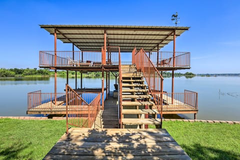 Granbury Lakefront Escape w/ Boat Dock & Slip! House in Granbury