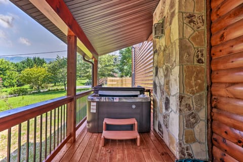 Sevierville Cabin: Deck w/ Foosball & Hot Tub! House in Sevier County